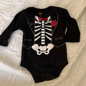halloween onesie ☠️ 🎃